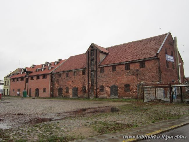 Complex of warehouses ( 18, 18A Zveju St. ) 2013.